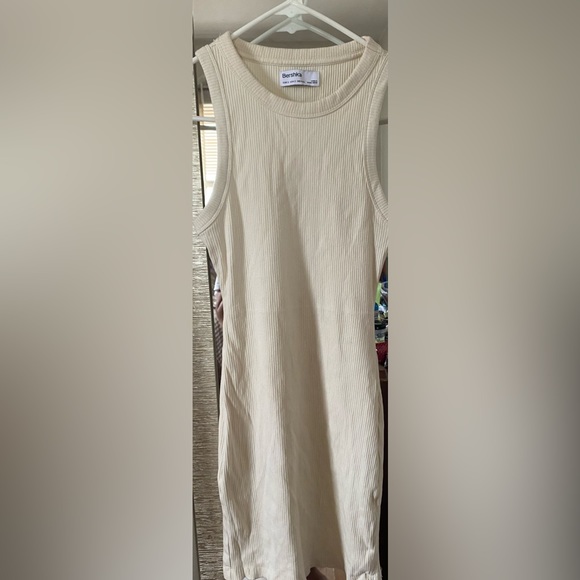 Ribbed midi dress - Picture 1 of 3